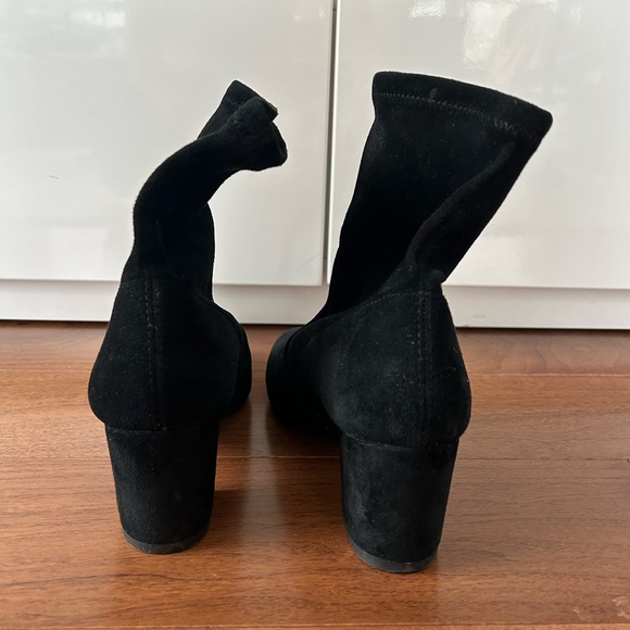 Stuart Weitzman black suede ankle bootie - Picture 6 of 7